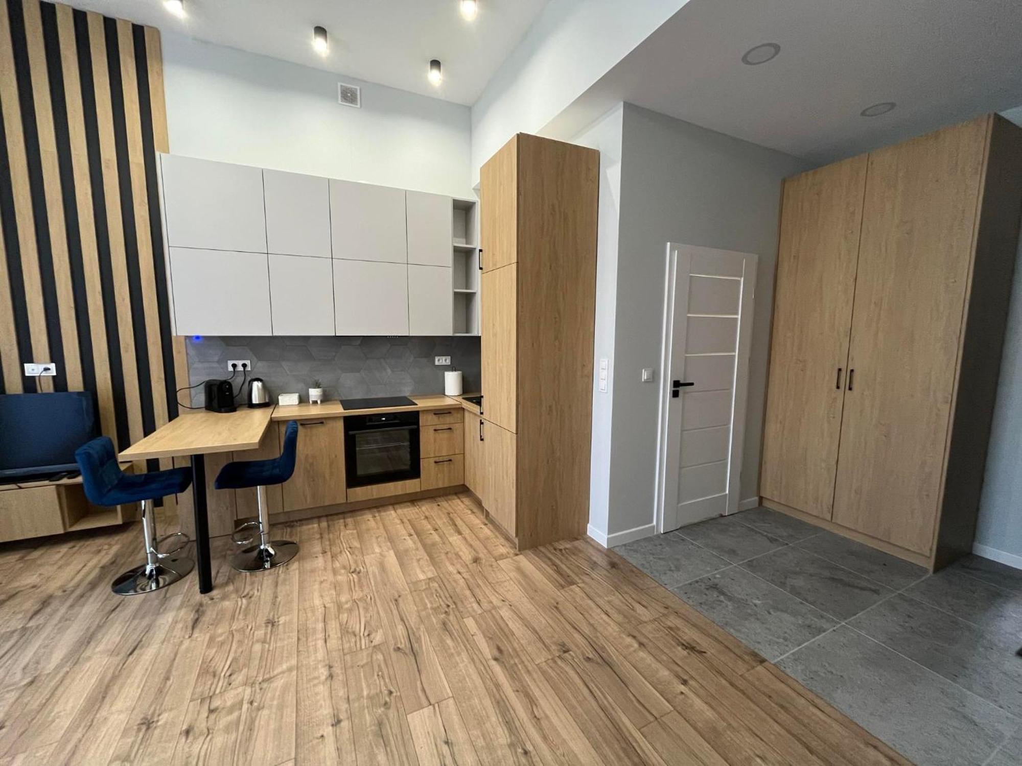 Golden Premium Apartment Slowackiego, Centrum, Parking 凯尔采 外观 照片