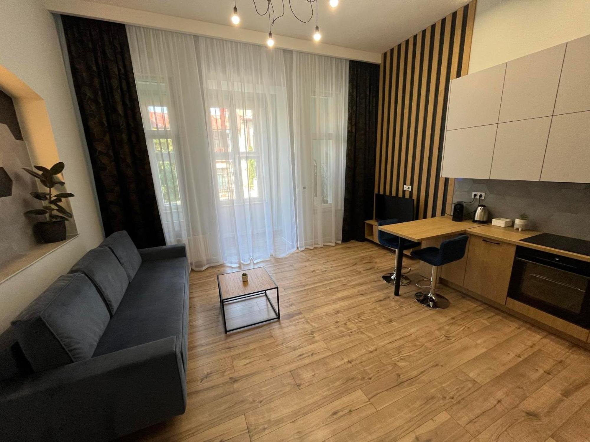 Golden Premium Apartment Slowackiego, Centrum, Parking 凯尔采 外观 照片