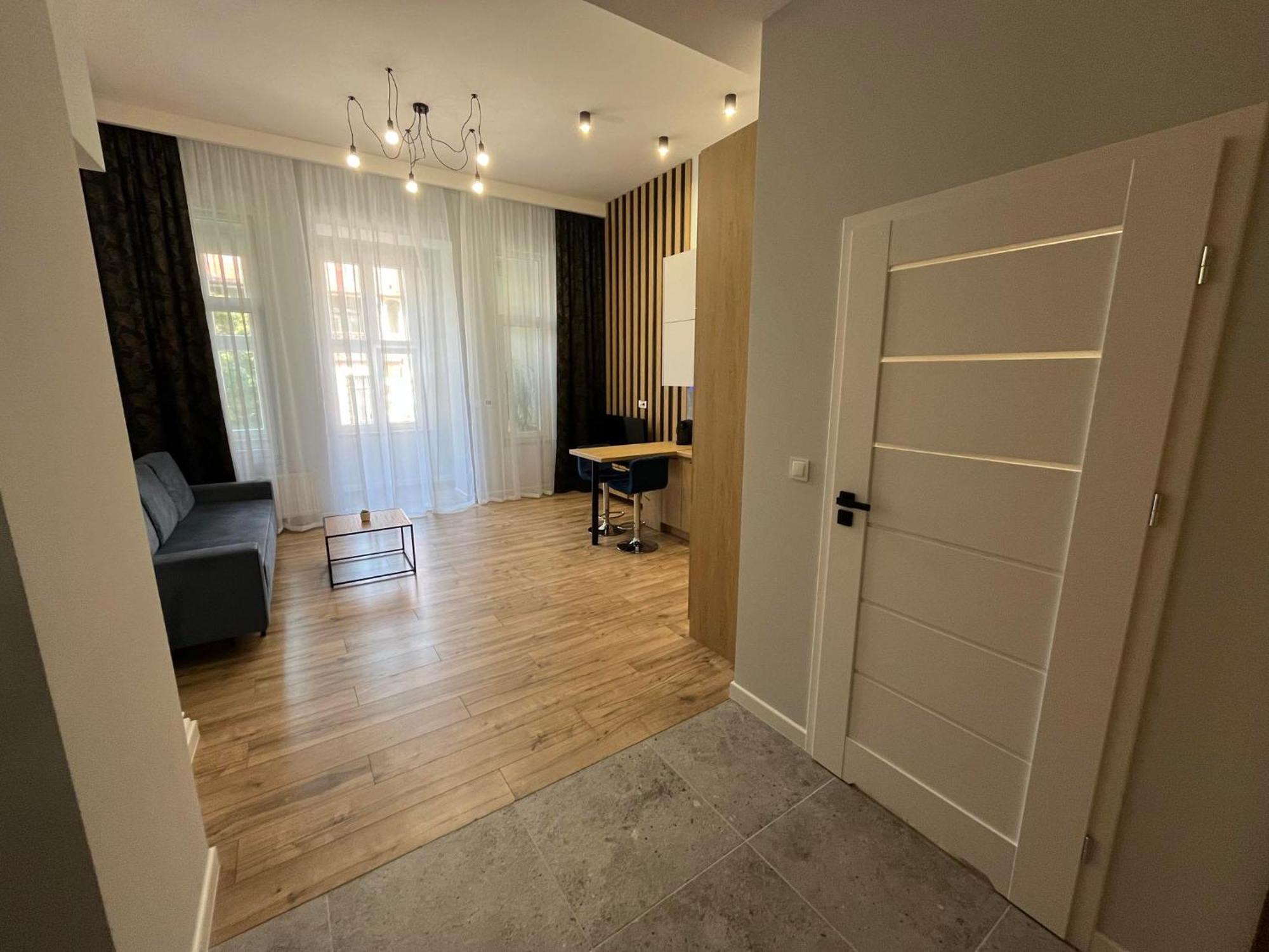 Golden Premium Apartment Slowackiego, Centrum, Parking 凯尔采 外观 照片